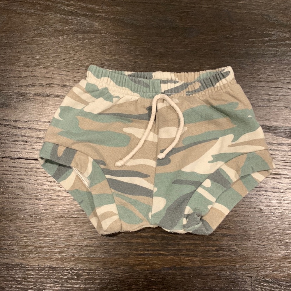 Little wedgies shorties 3t